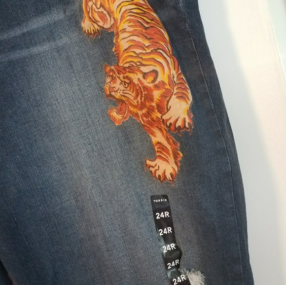 Torrid Girlfriend Handpainted Distressed Denim - Picture 5 of 8